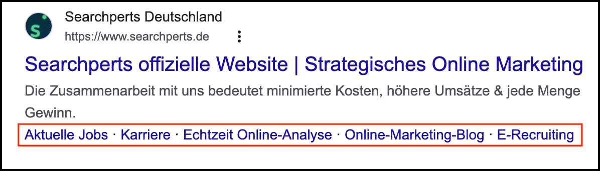 Anzeige, die Sitelinks zu „Aktuelle Jobs“, „Portfolio for JIRA“, „Start Your Free Trial“, „Karriere“, „E-Recruiting“, „Echtzeit Online-Analyse“ und „Online-Marketing-Blog“ enthalten. Diese Sitelink-Erweiterungen führen zu verschiedenen wichtigen Unterseiten der Website.