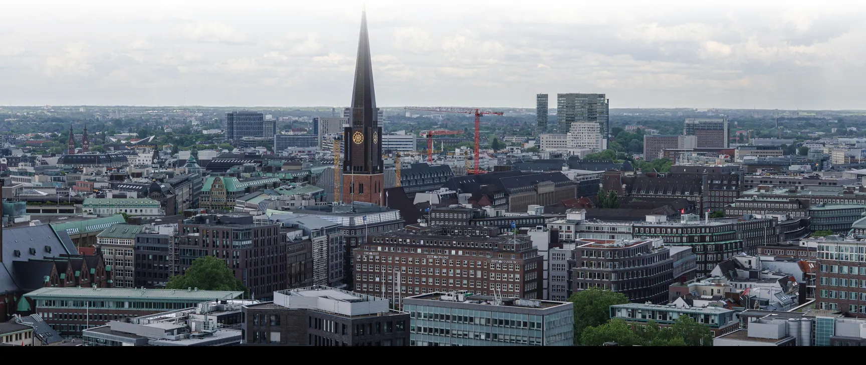 AdWords Agentur Hamburg: Blick über die Hamburger Innenstadt mit St. Jacobi